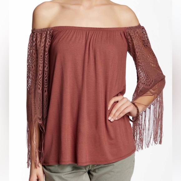 VaVa by Joy Han Farrah Bohemian Off Shoulder Top w Fringe Details   MED - Picture 3 of 14